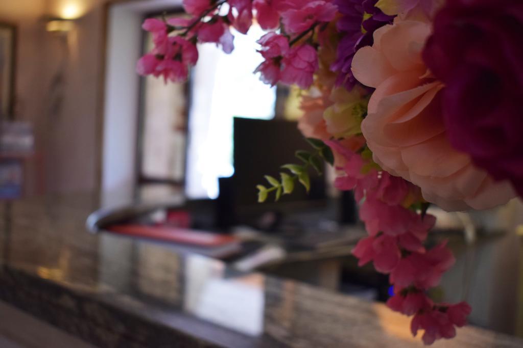 Hotel Montiruju Santa Maria Coghinas Ngoại thất bức ảnh