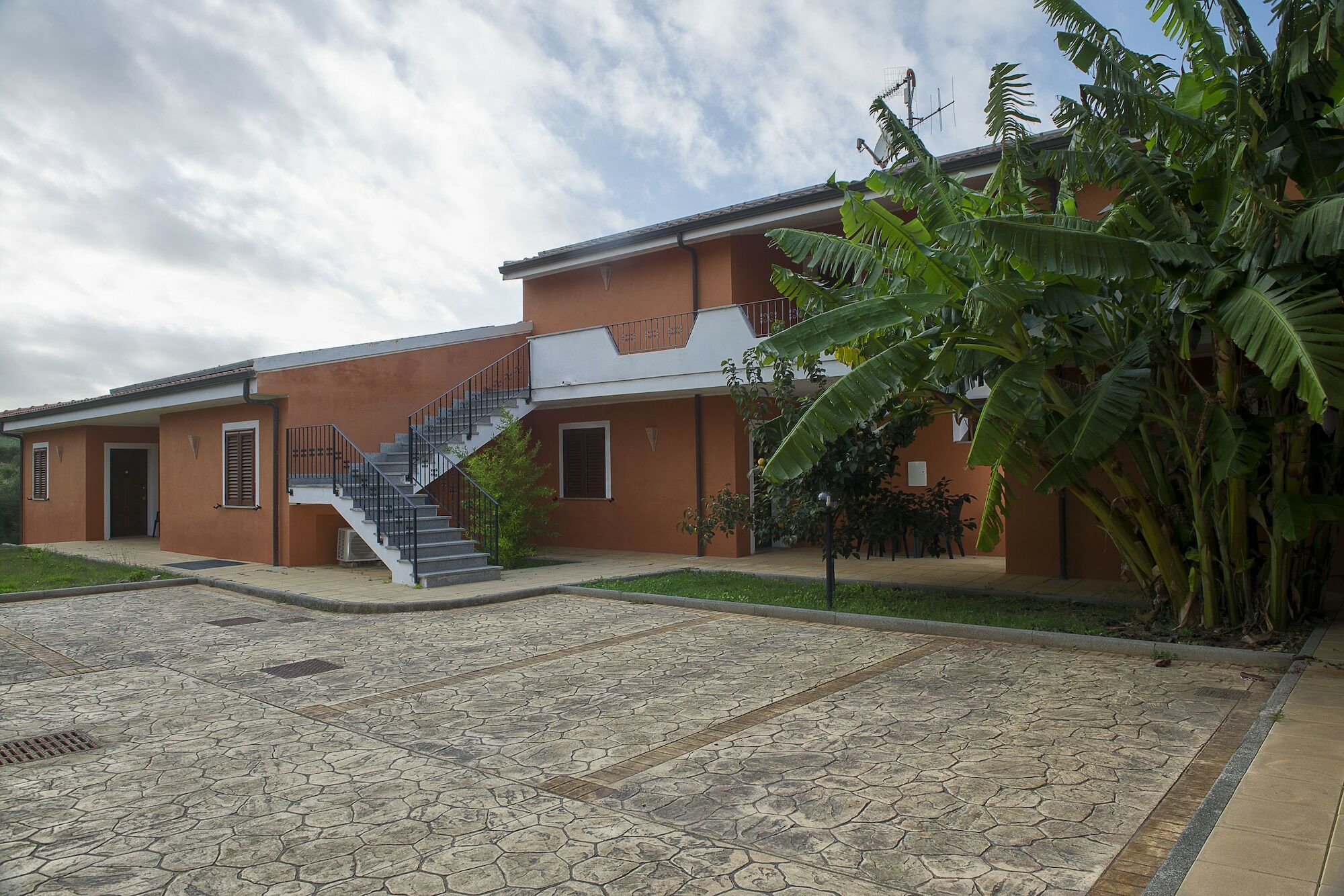 Hotel Montiruju Santa Maria Coghinas Ngoại thất bức ảnh